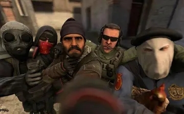 TES超话粉丝现状：有人怒斥中上发挥+教练组，有人等着占BLG的光