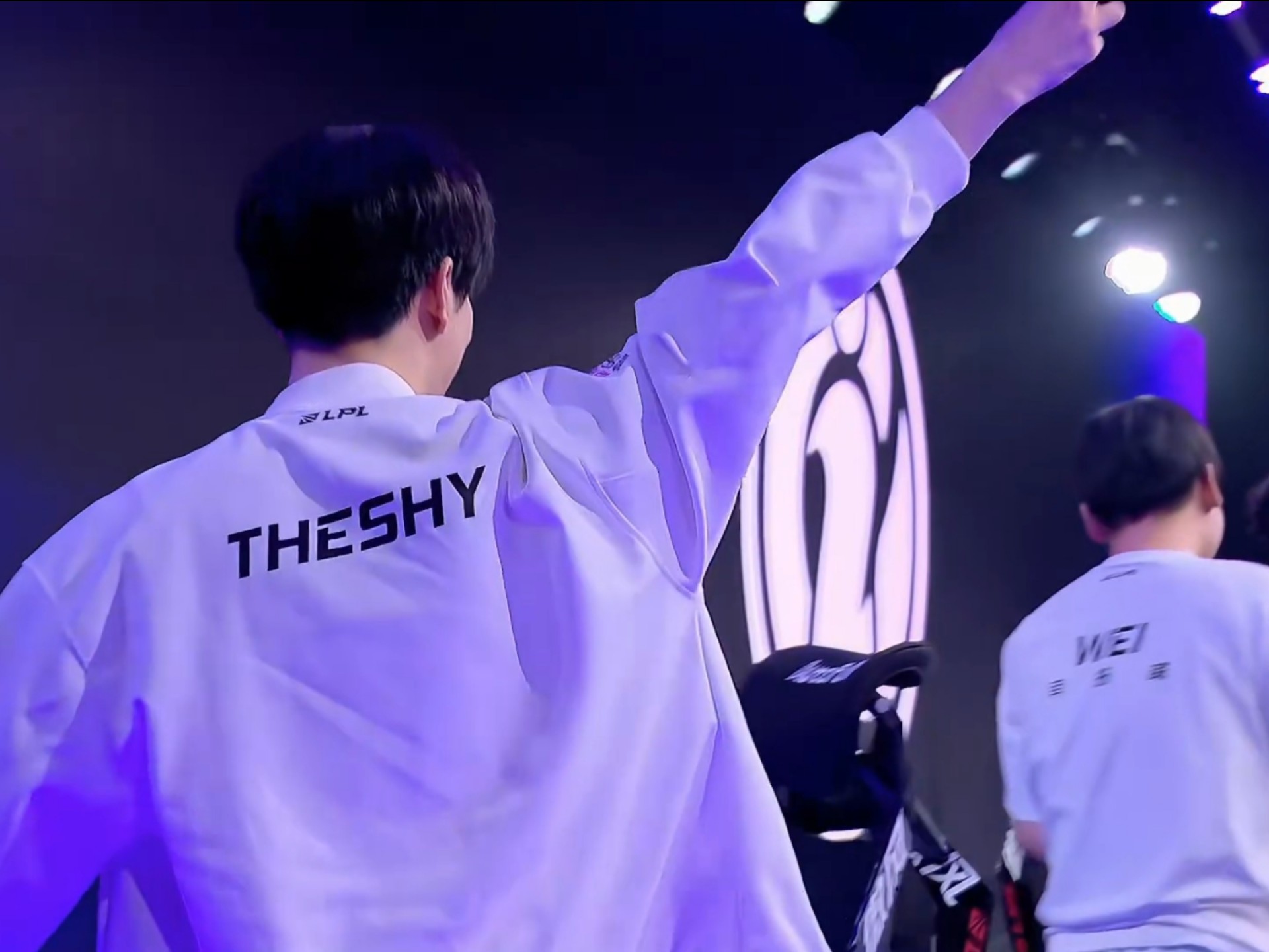 【视频】巅峰对决技高一筹，南京Hero久竞4-3广州TTG再夺KPL冠军